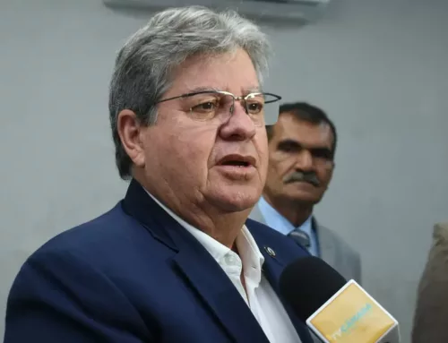 “Existe um empate técnico e a população é que dará a resposta”, diz João Azevêdo sobre a disputa em Campina Grande